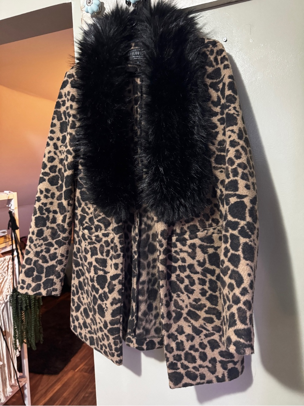 Donna Salyers Fabulous Furs Leopard Coat Faux Fur Collar Size XS